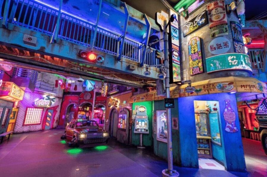 Denver: Meow Wolf Convergence Station Ticket - Break smart at Sips (with a Z) in the executive lounge
