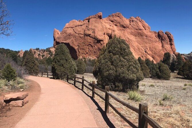 Garden of the Gods & Manitou Springs Driving Tour - Manitou Springs: Spa Town Charm and Your Time to Eat, Shop, and Soak the Views