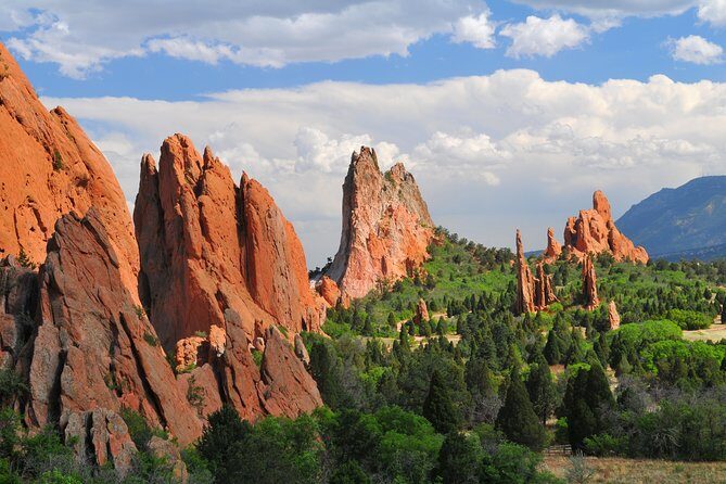 Private Tour of Pikes Peak & Garden of the Gods from Denver - Pikes Peak Center: aiming for 14,115 feet (and why your guide’s role is huge)