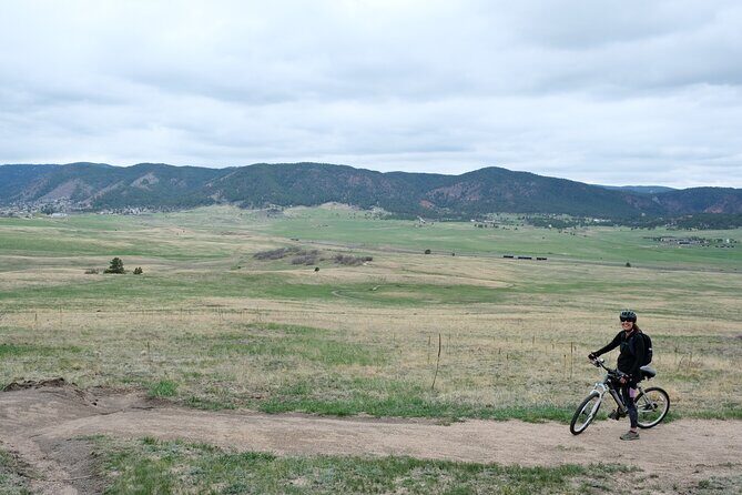 Red Rocks and Dinosaur Ridge on Ebikes - Dinosaur Ridge: walking beside real tracks from deep time