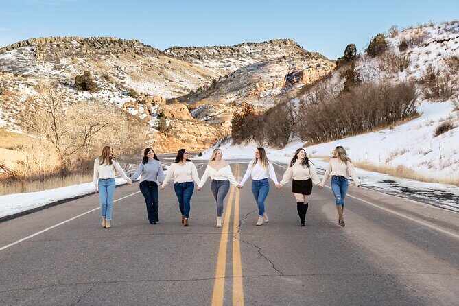 Scenic Photoshoot in Denver's Foothills - Your 1-hour shoot flow: candid moments with clear posing